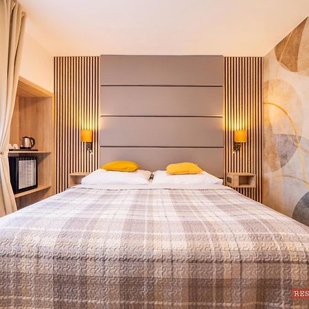 Hotel Benica Benesov  Eksteriør bilde