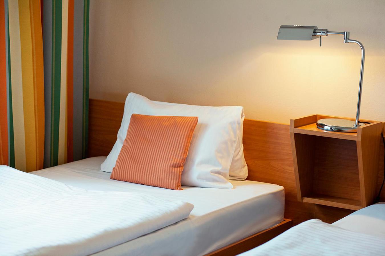 Hotel Benica Benesov  Eksteriør bilde