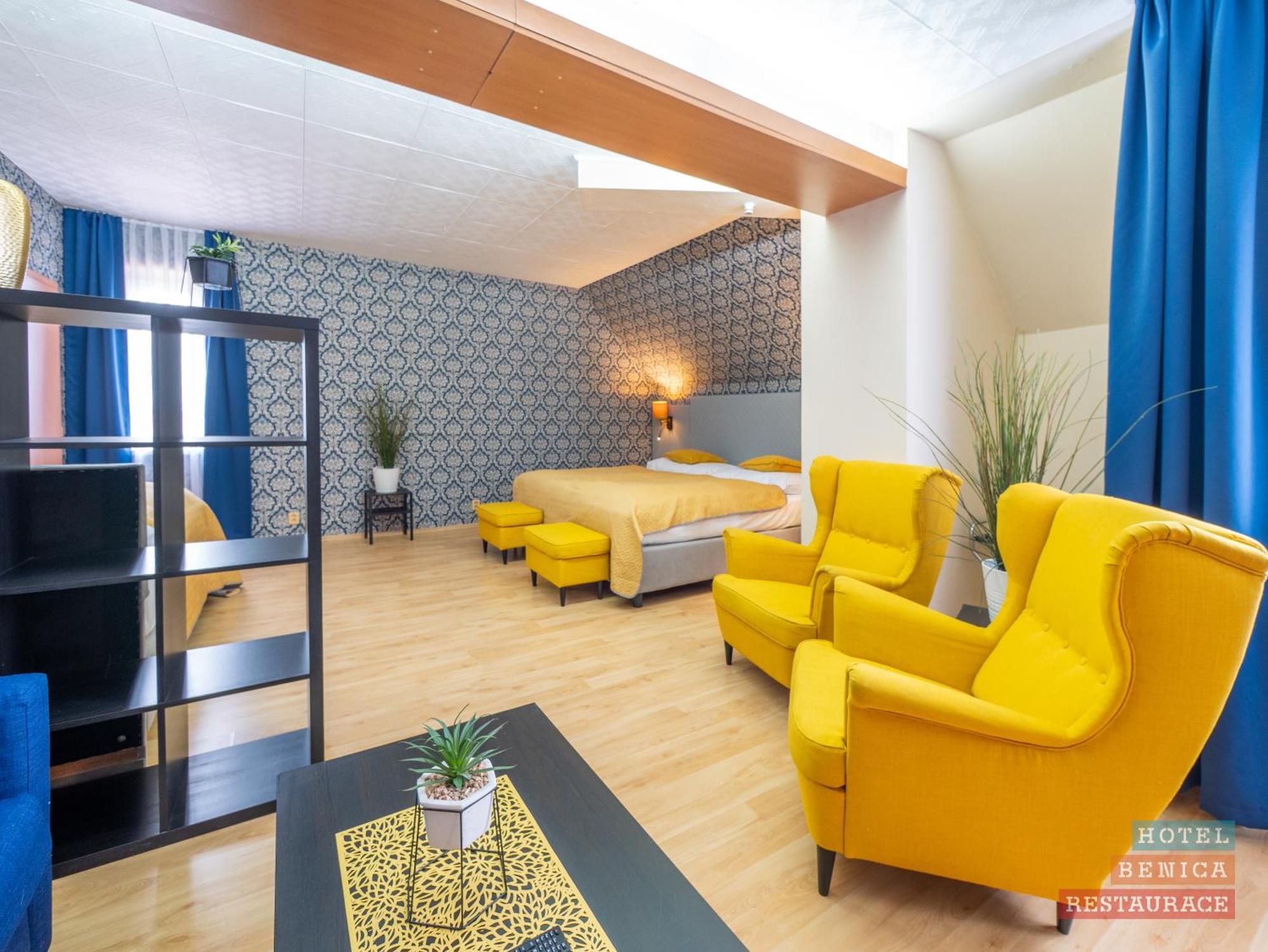 Hotel Benica Benesov  Eksteriør bilde