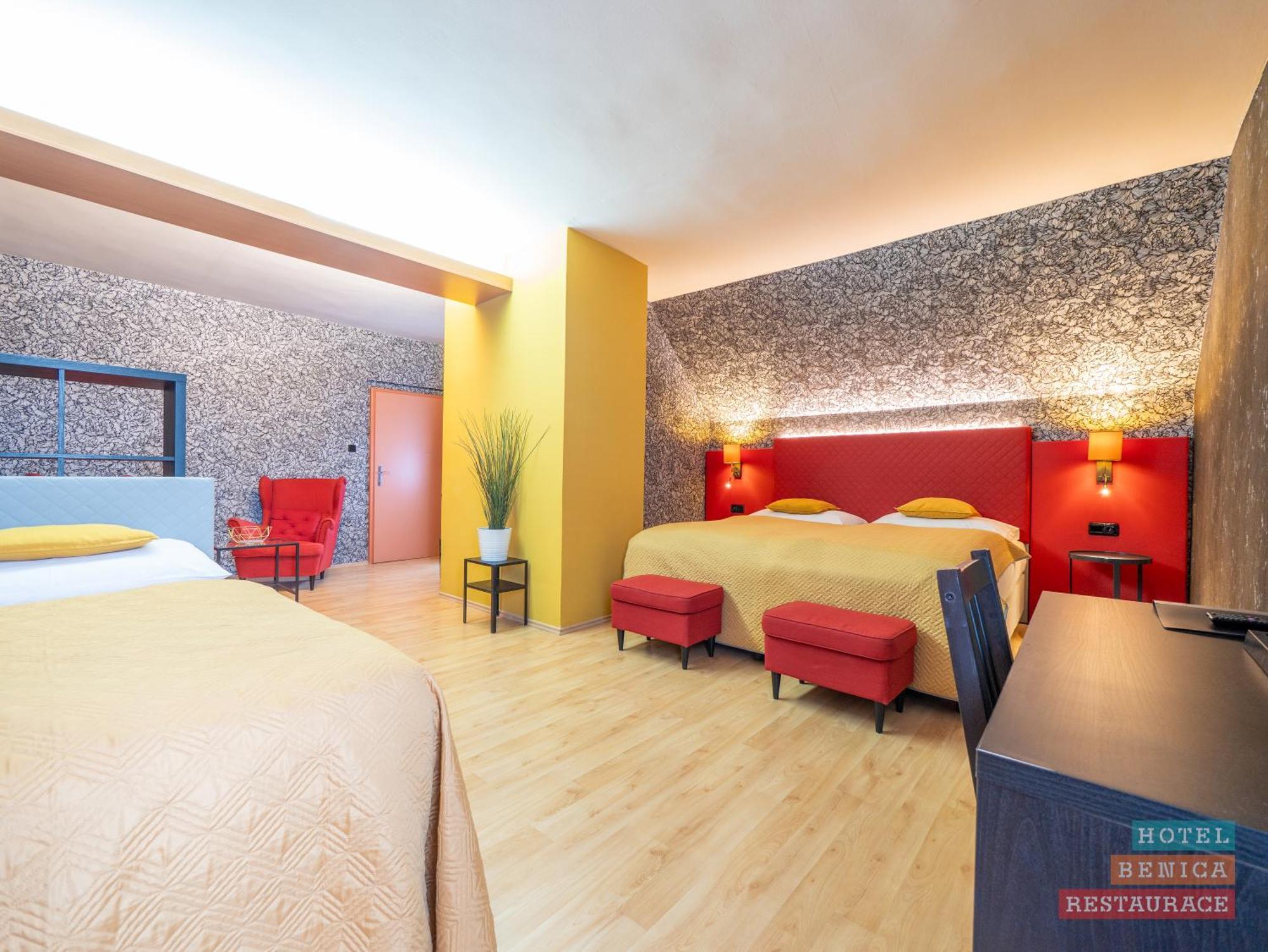 Hotel Benica Benesov  Eksteriør bilde