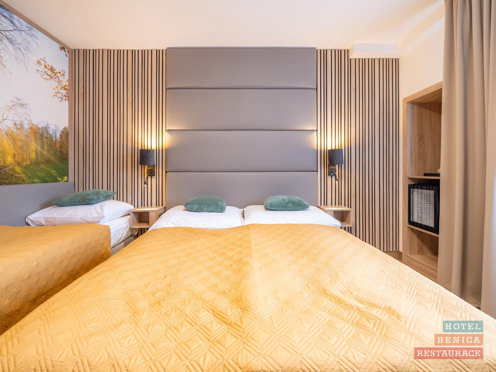 Hotel Benica Benesov  Eksteriør bilde