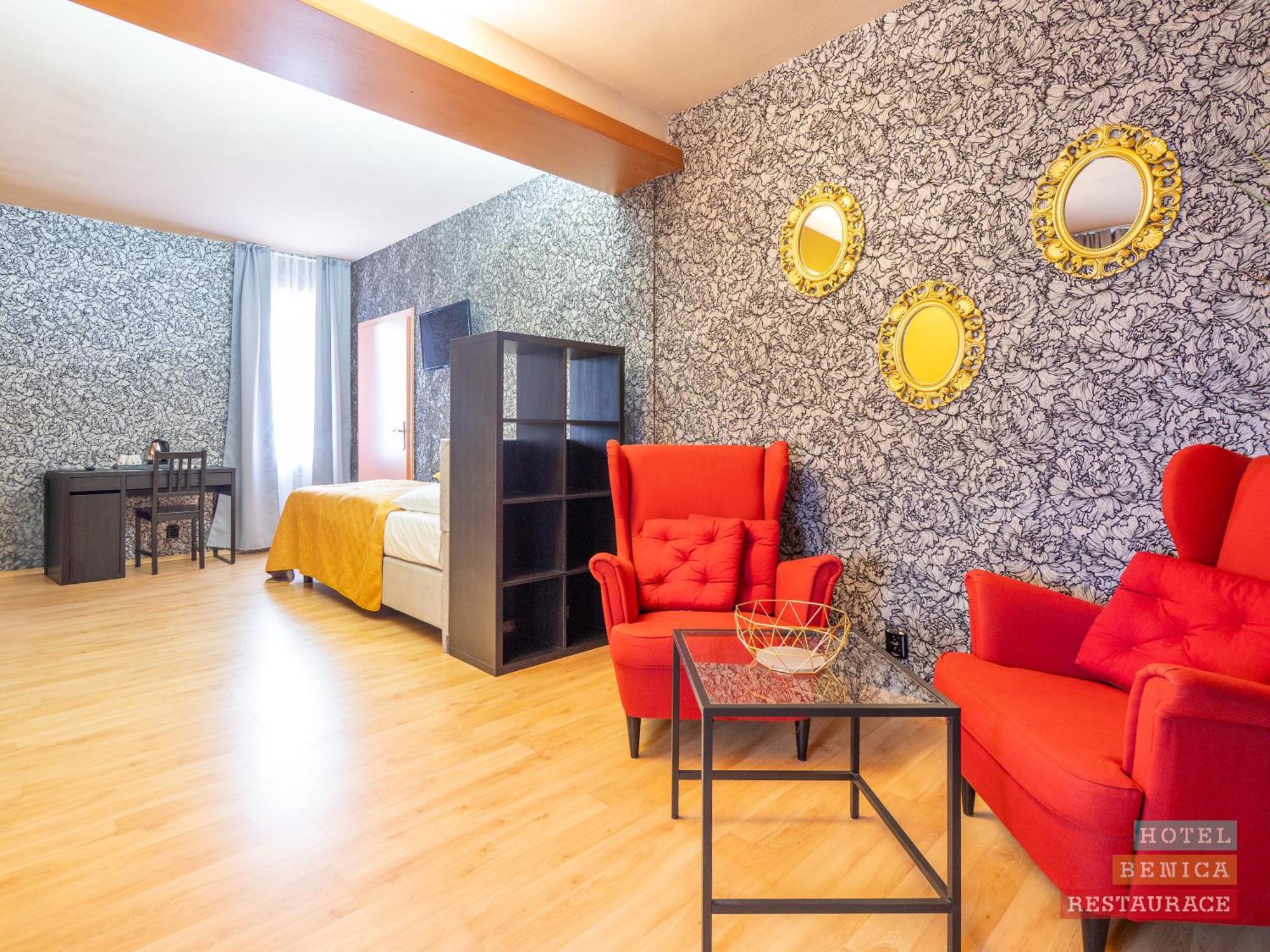 Hotel Benica Benesov  Eksteriør bilde