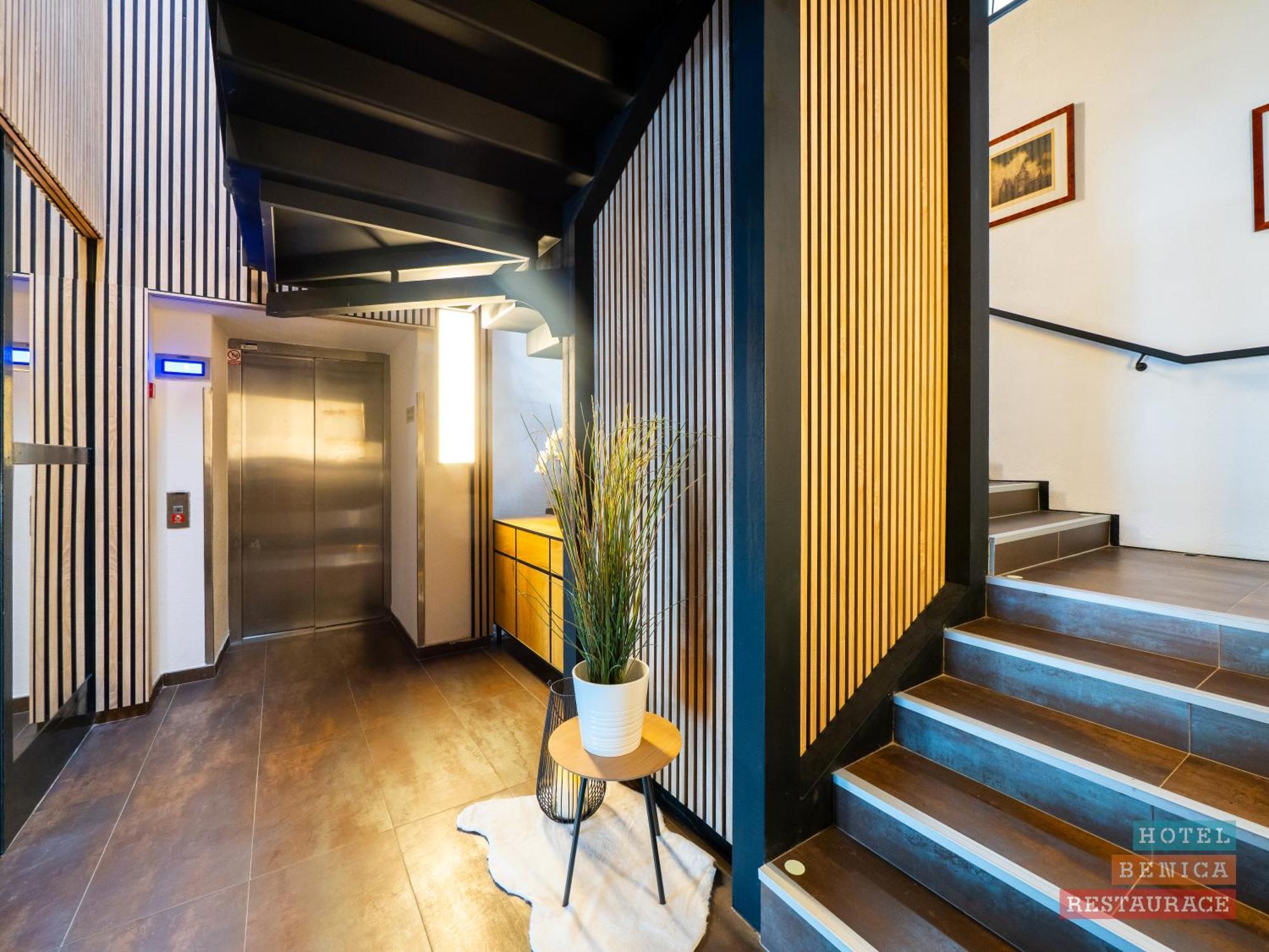 Hotel Benica Benesov  Eksteriør bilde