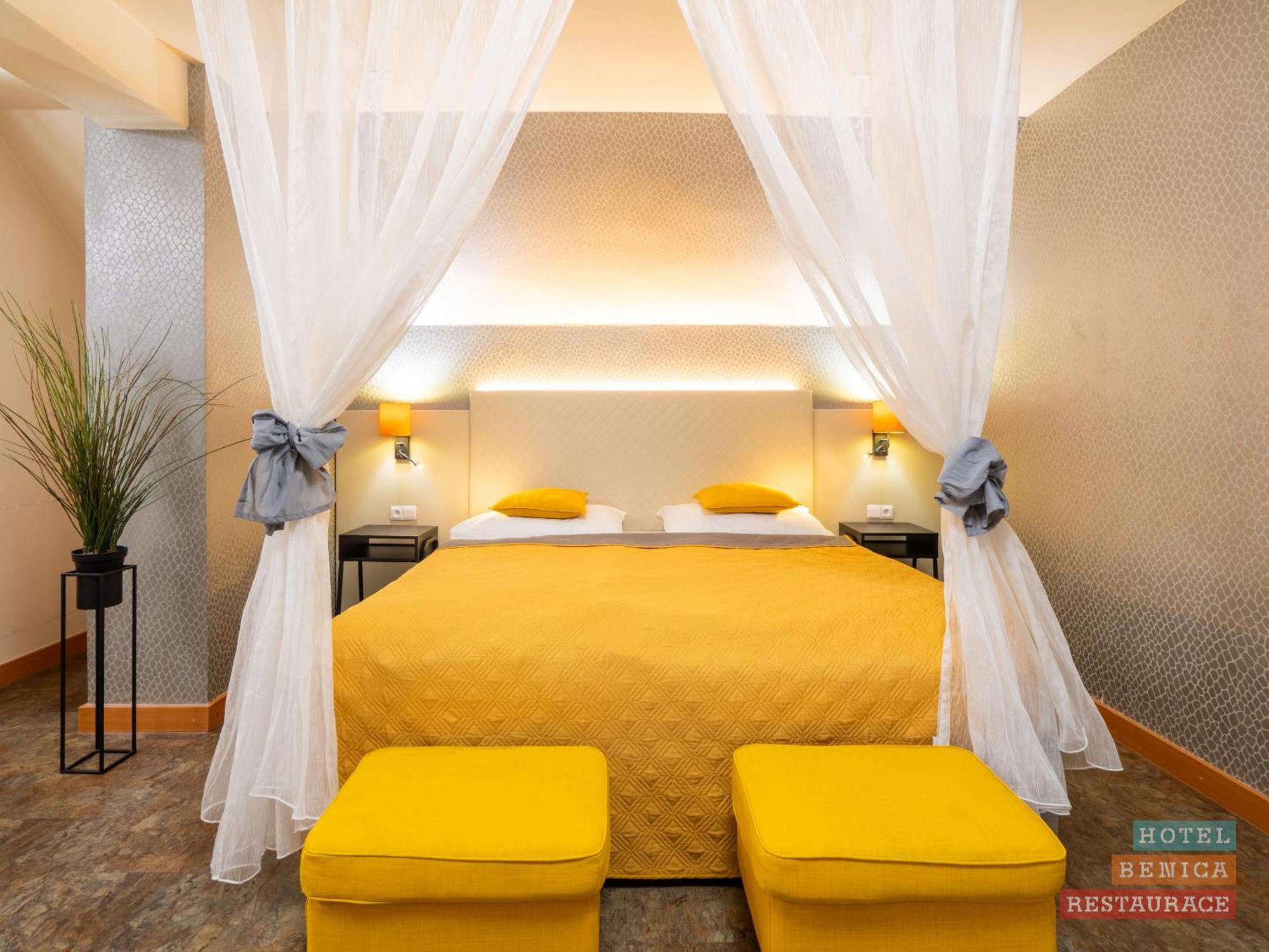Hotel Benica Benesov  Eksteriør bilde