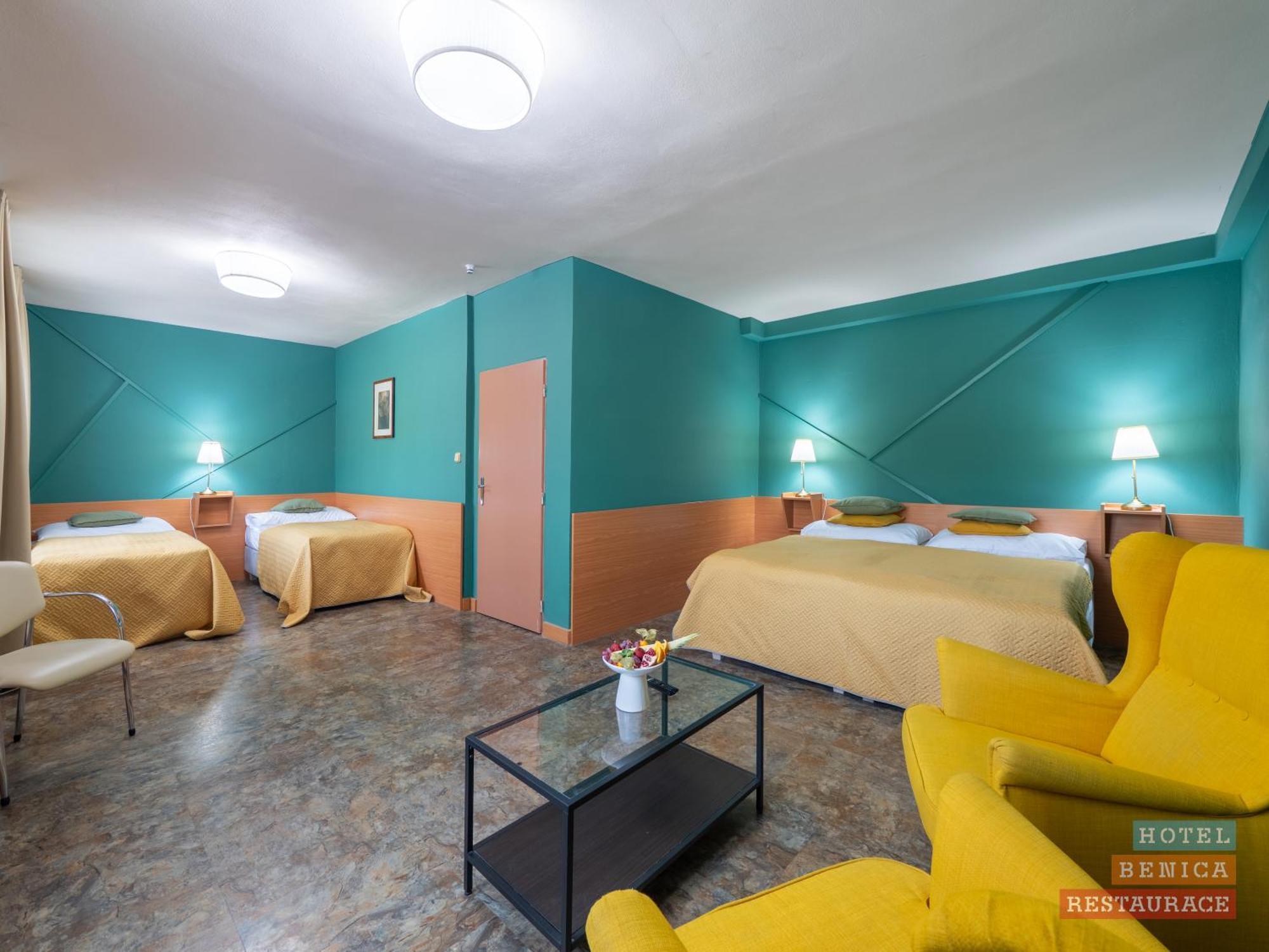 Hotel Benica Benesov  Eksteriør bilde