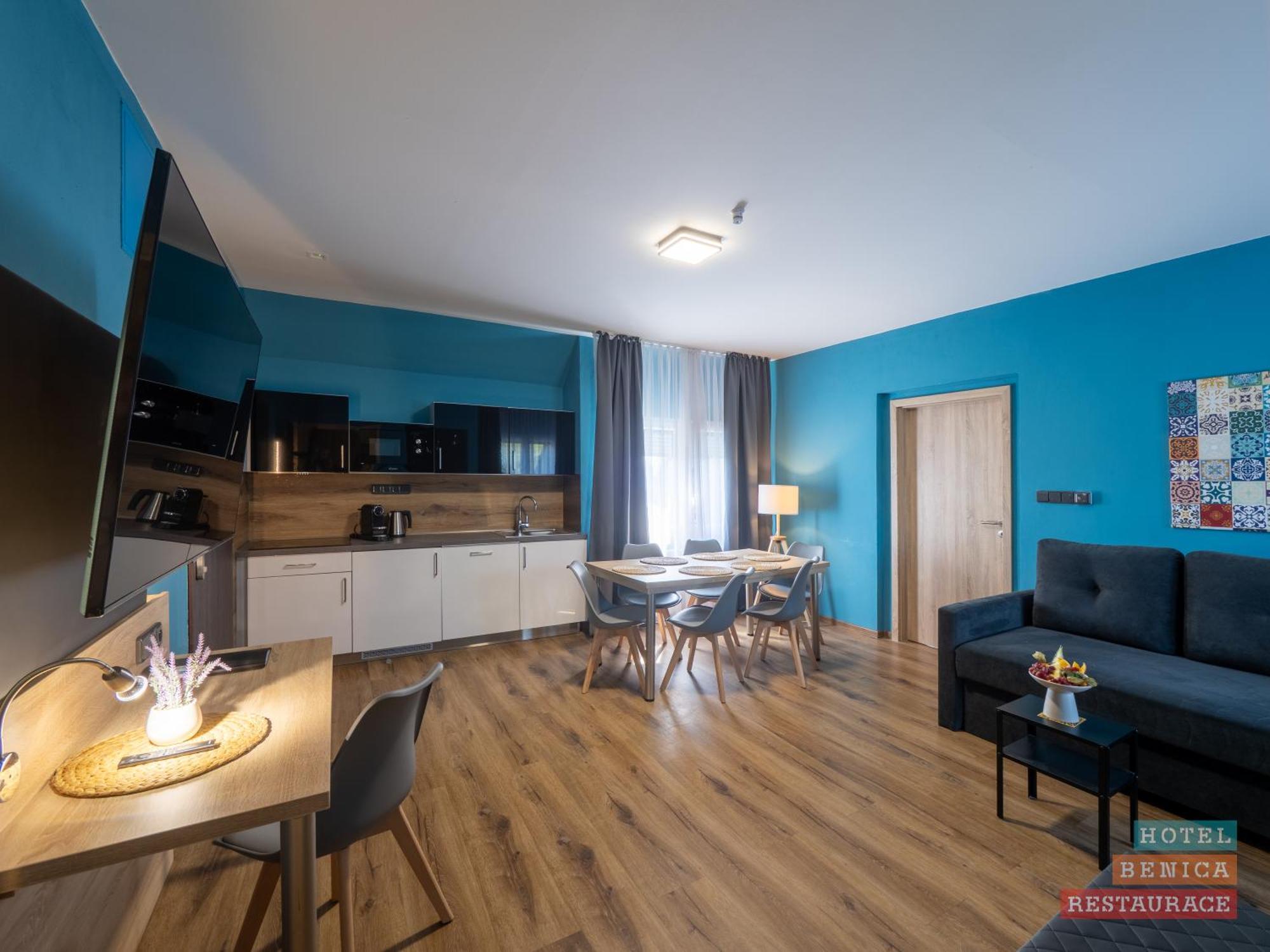 Hotel Benica Benesov  Eksteriør bilde