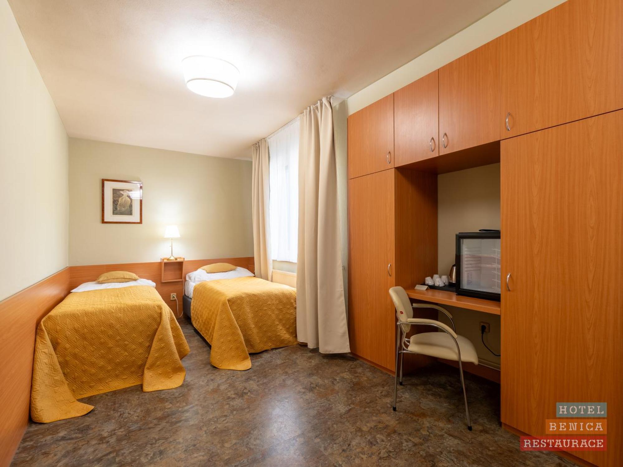 Hotel Benica Benesov  Eksteriør bilde